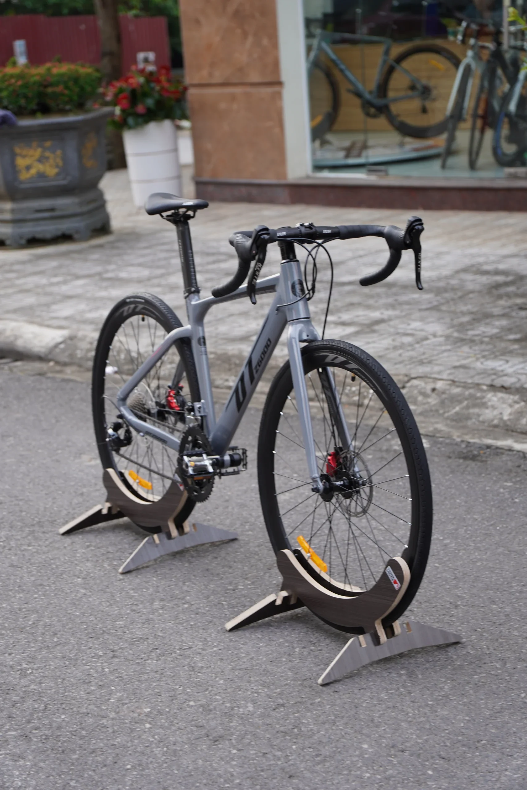 Xe đạp đua Z6000 (Màu xám)